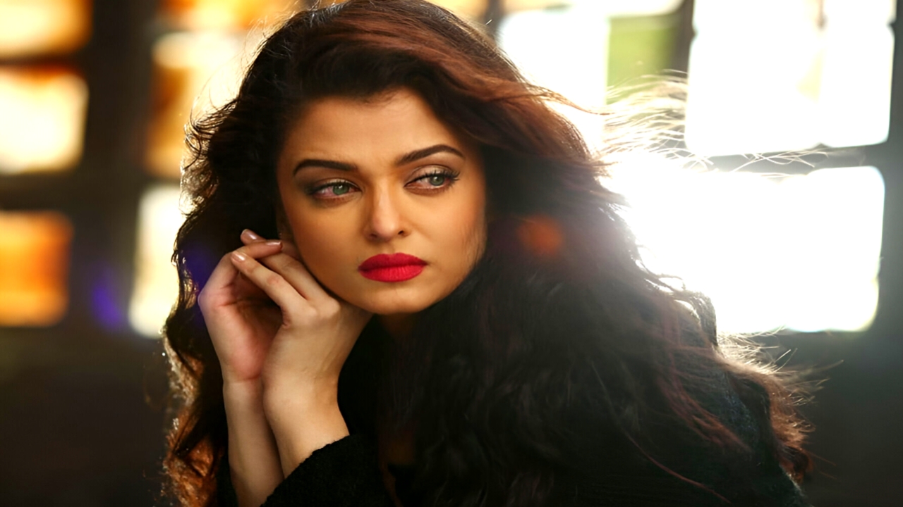 ঐশ্বর্যকে এক রাতের অতিথি করতে পাকিস্তানে ঝড় তুলেছিলেন রাষ্ট্রপতি? টাকার অঙ্ক জানলে চোখ কপালে উঠবে!