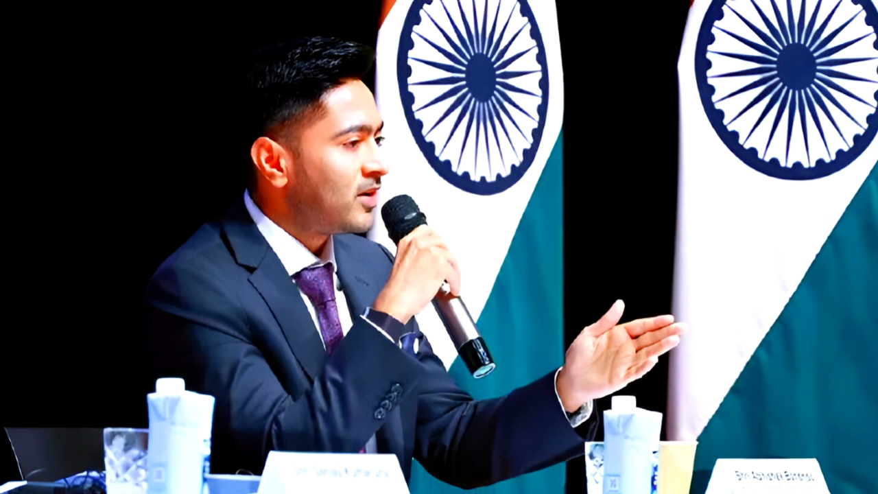 ‘দেখুন, ভারত কীভাবে জবাব দেয়’—সিওলে দাঁড়িয়ে বিশ্বের সামনে অভিষেকের খোলা চ্যালেঞ্জ