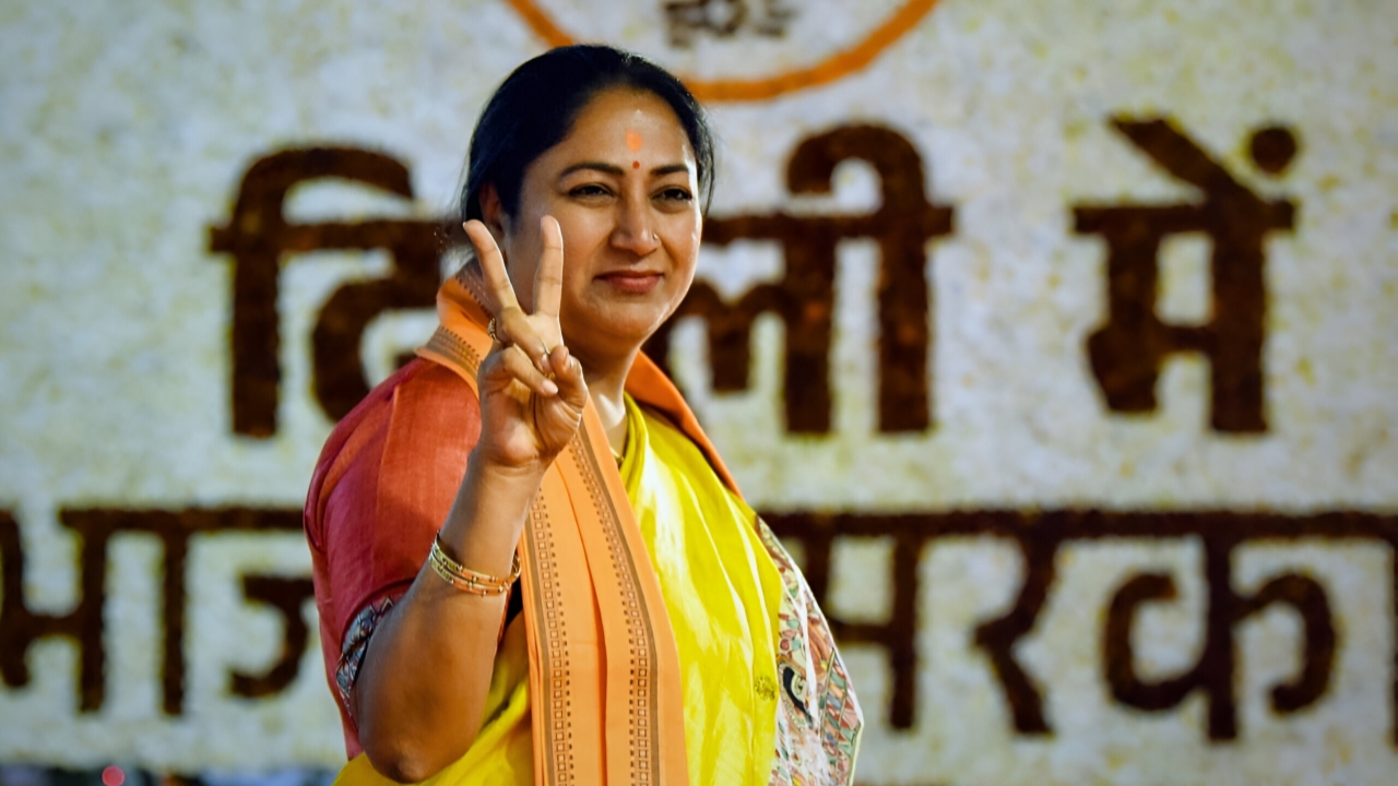 ৫ই জুন থেকে...দিল্লিতে সবুজ বিপ্লব! ৭০ লক্ষ গাছ লাগানো নিয়ে বিরাট ঘোষণা করলেন মুখ্যমন্ত্রী