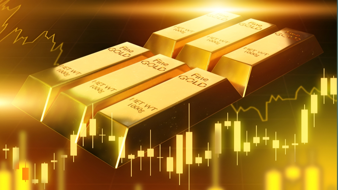 Gold Price : সোনার বাজারে ধস! ৯৩১০ টাকায় নেমে এল দাম, এখনই কি সেরা সময় গয়না কিনতে?