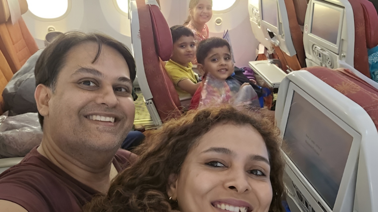 শেষ সেলফি! হাসিমুখেই যাত্রা শুরু, কয়েক মিনিটেই ছিন্নভিন্ন এক পরিবারের গল্প