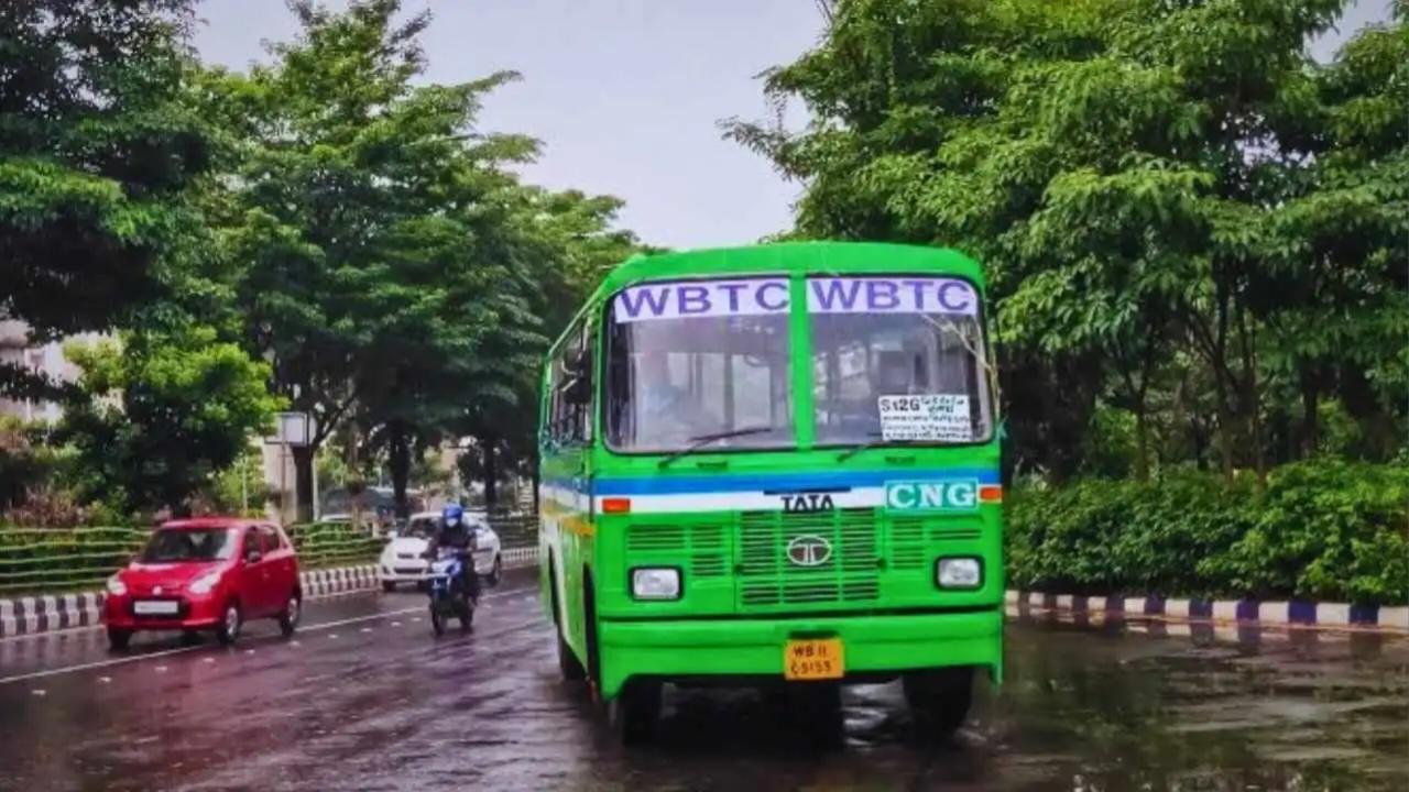 দুর্গাপুজোর আগেই রাস্তায় নামছে ২০০ নতুন CNG বাস! বদলে যাবে কলকাতার যাতায়াত চিত্র