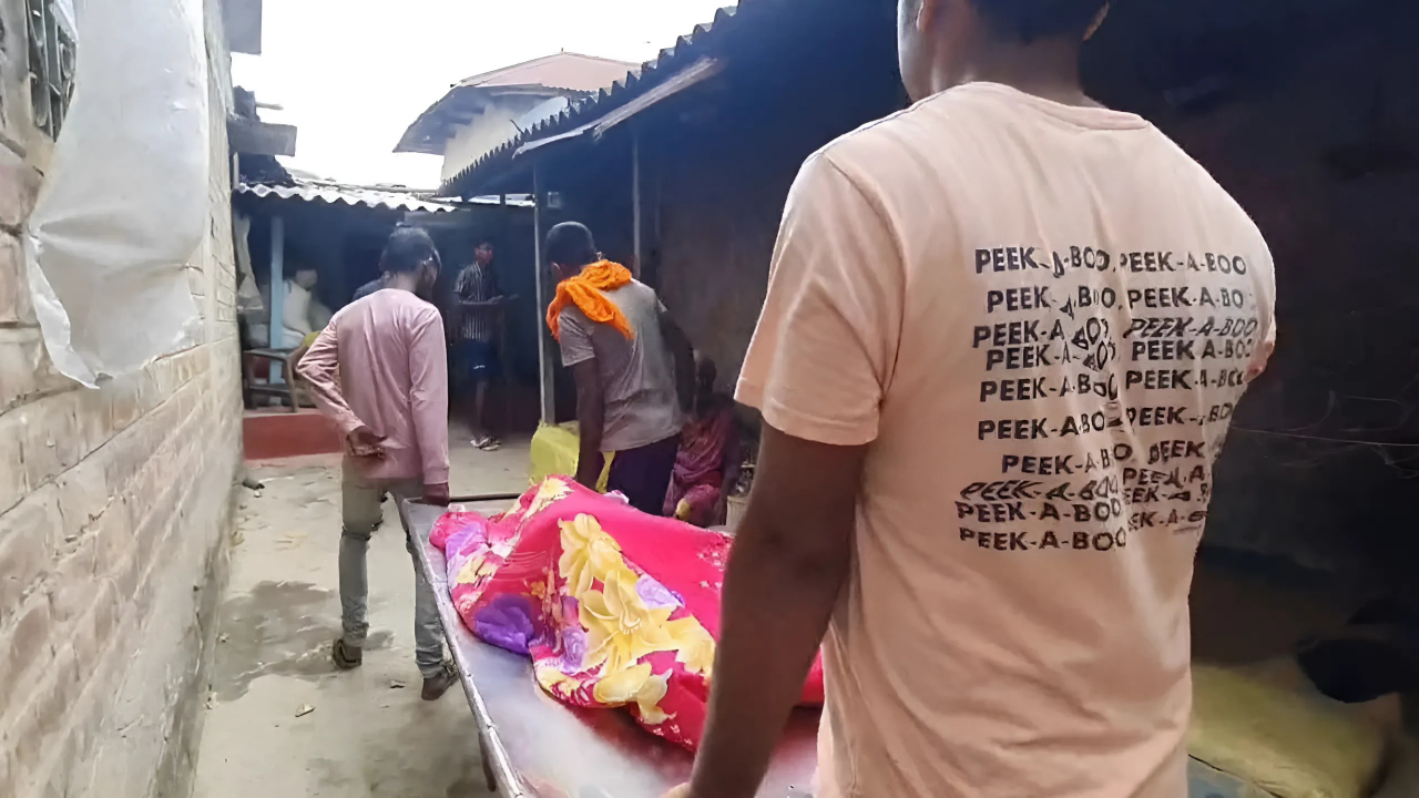 West Bengal : ৯ বছরের মেয়ের দেহ উদ্ধার.. ঘুম থেকে দেরিতে ওঠায় মেয়ে কে যা করলো মা... জানুন বিস্তারিত