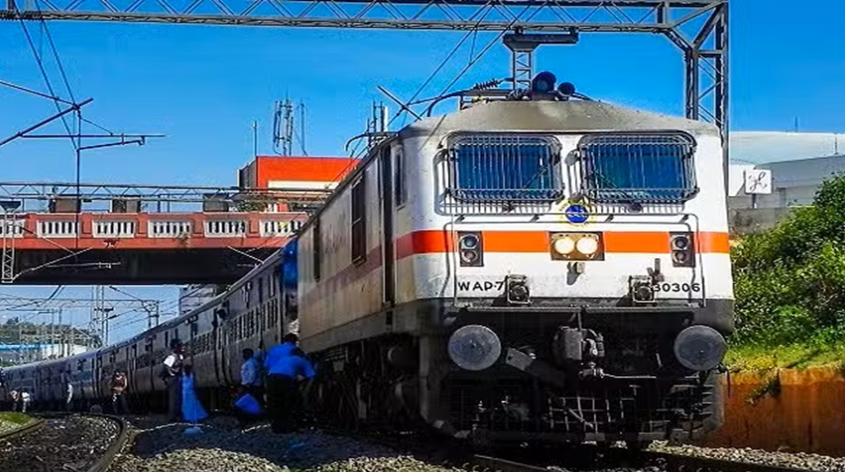 Boarding Station বদল নিয়ে নতুন নিয়ম IRCTC রেলের বড় ঘোষণা Boarding Station বদল নিয়ে নতুন নিয়ম IRCTC রেলের বড় ঘোষণা